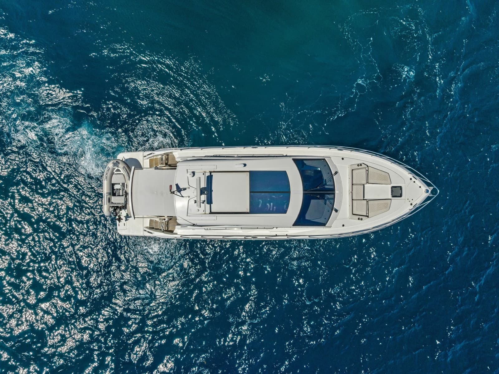 2019 Cruisers Yachts 54 Cantius