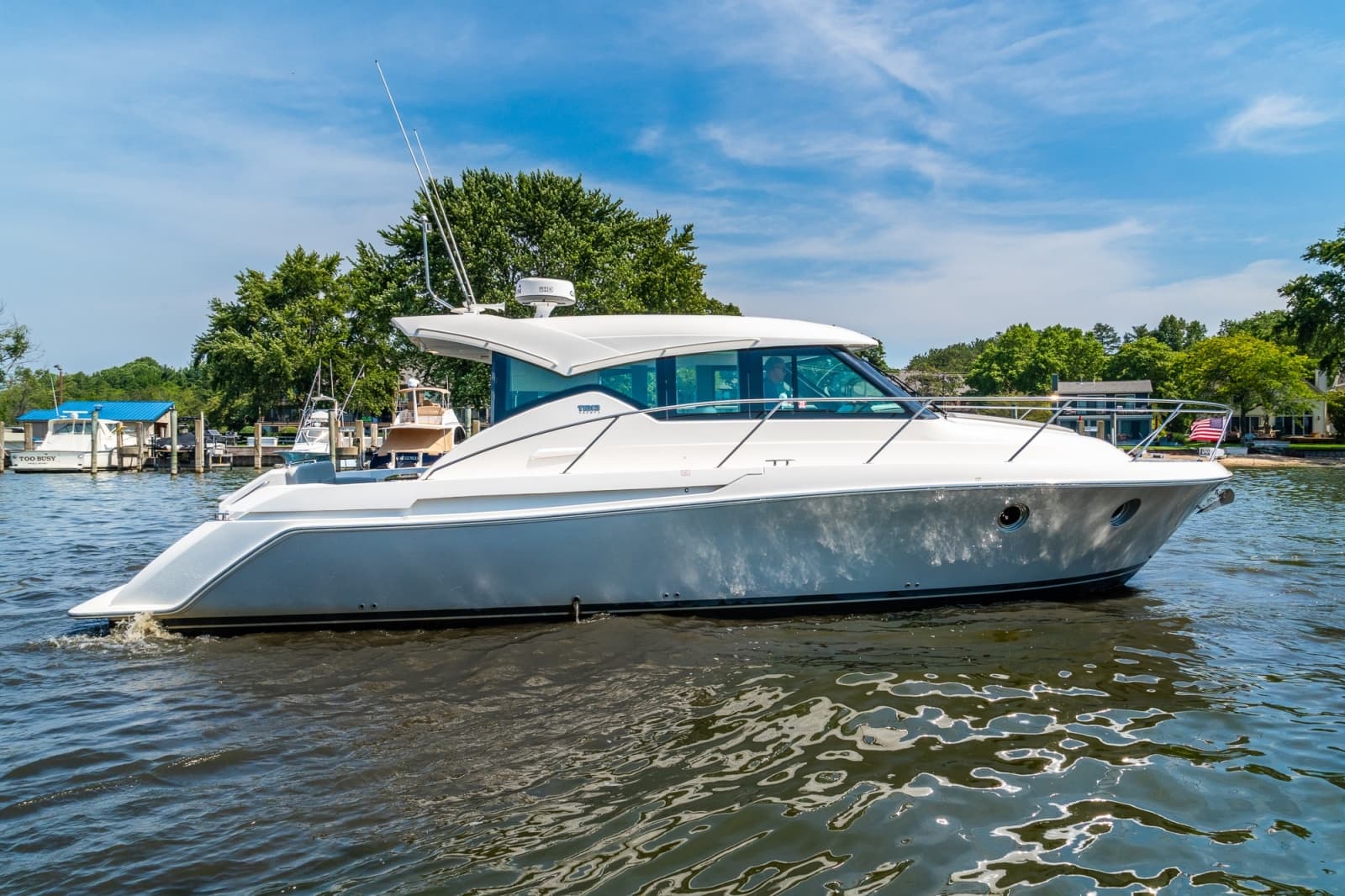 2023 Tiara Yachts 39 Coupe - Photo 1