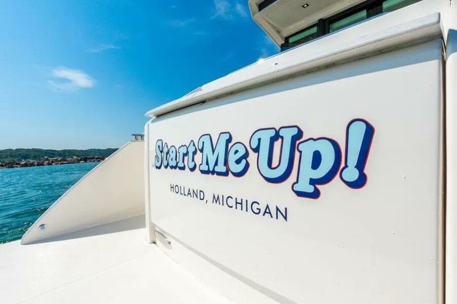 2023 Tiara Yachts 39 Coupe