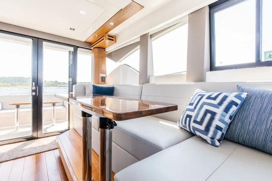 2023 Tiara Yachts 39 Coupe