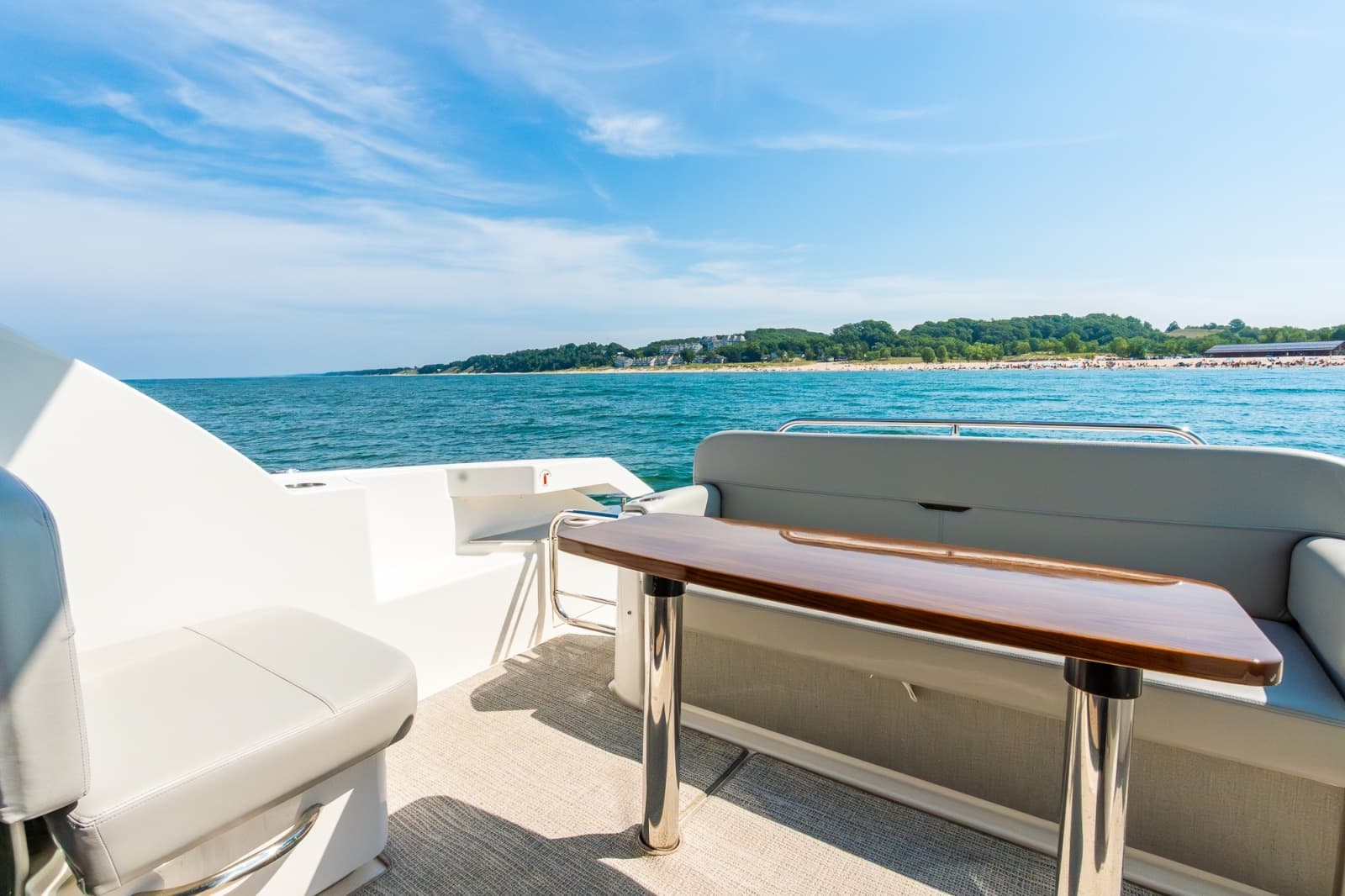 2023 Tiara Yachts 39 Coupe - Photo 31