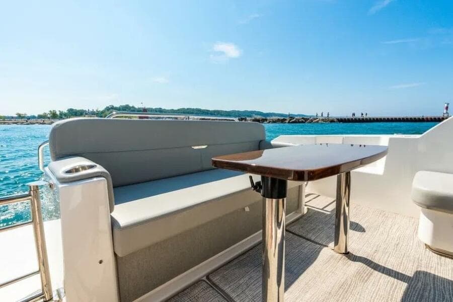 2023 Tiara Yachts 39 Coupe