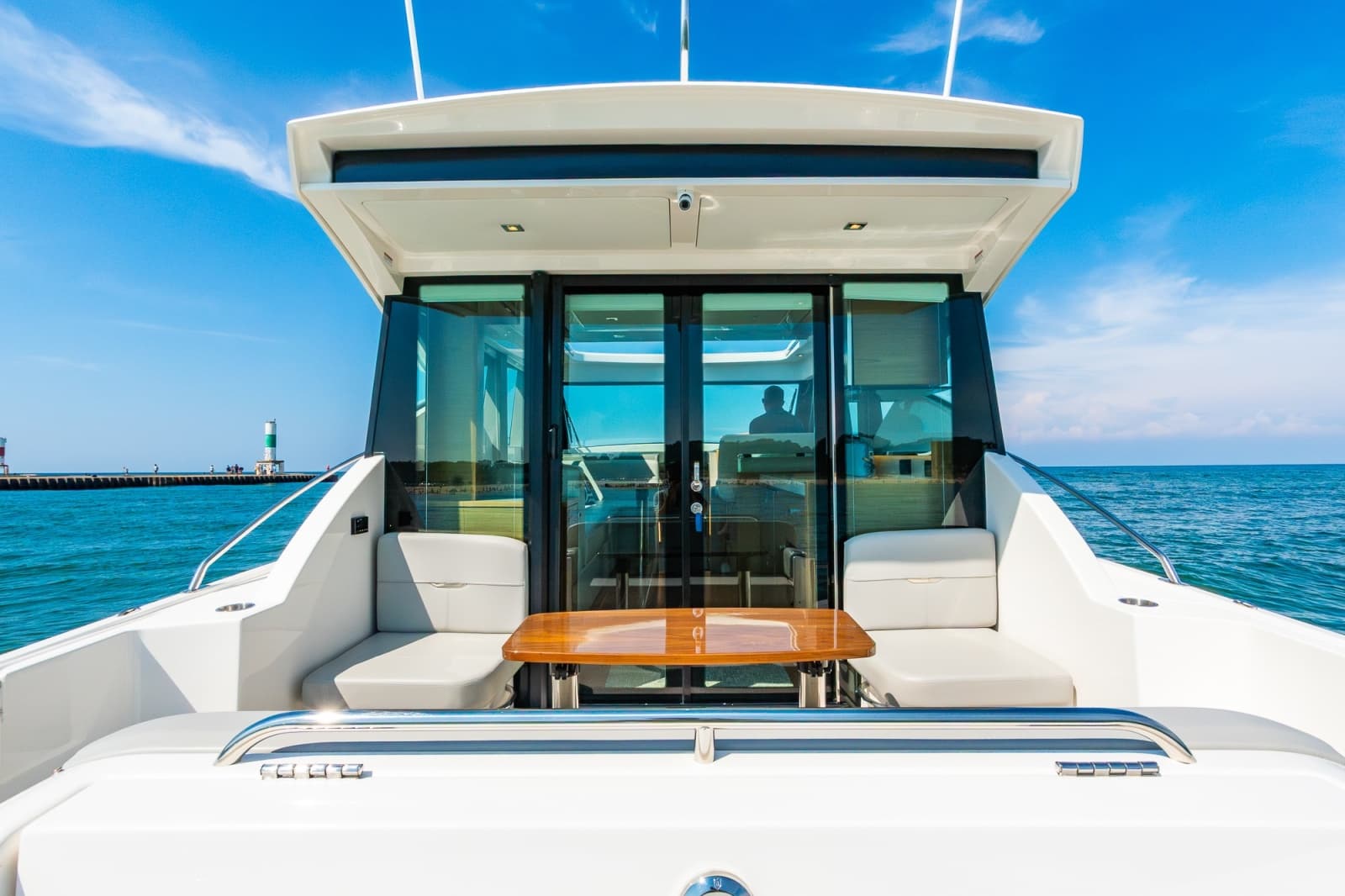 2023 Tiara Yachts 39 Coupe - Photo 21