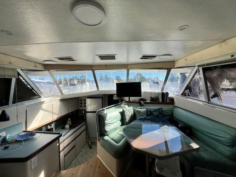 1989 Trojan 12M Motor Yacht