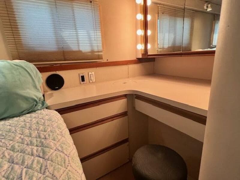 1989 Trojan 12M Motor Yacht