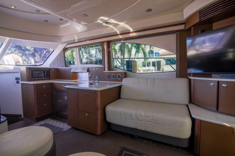 Sea Ray 52 - Seas The Day - Salon