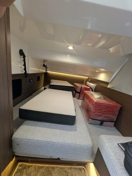 2023 Jeanneau NC 1095 Weekender - Photo 20