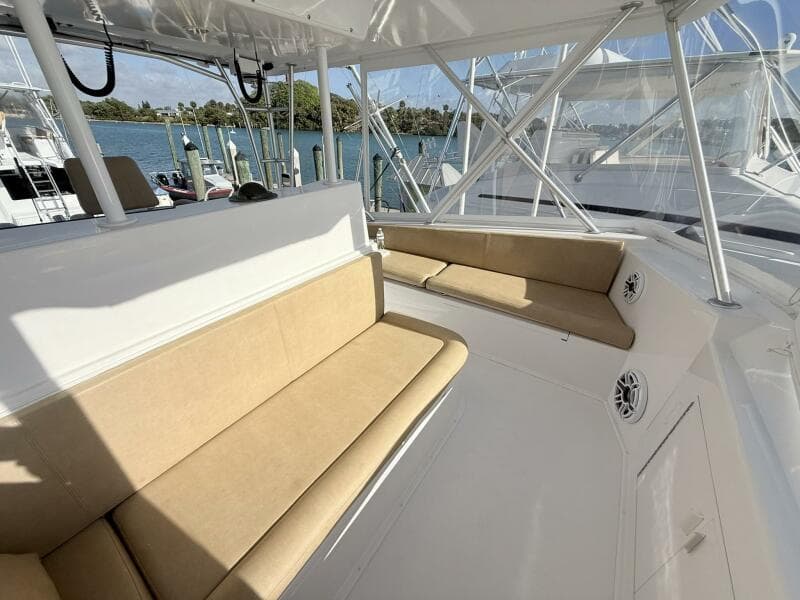 Viking 50 REEL LEGACY - Flybridge Seating
