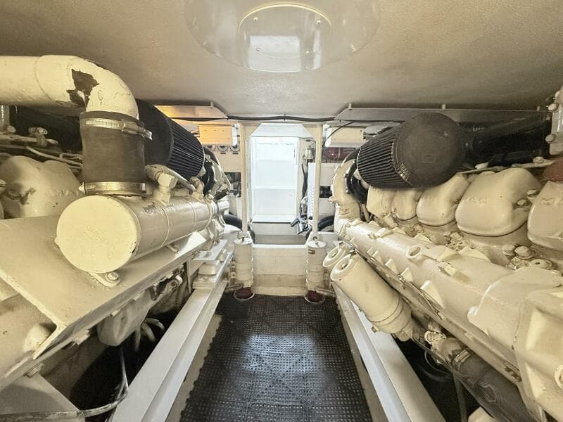 Viking 50 REEL LEGACY - Engine Room