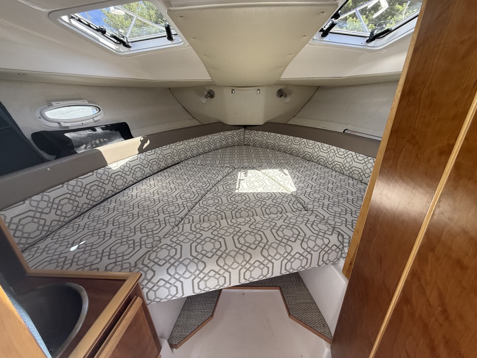 2022 Cutwater C-24 - Photo 39