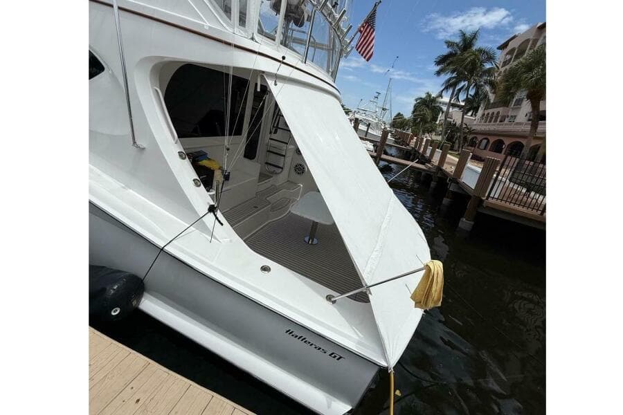 2013 Hatteras GT54