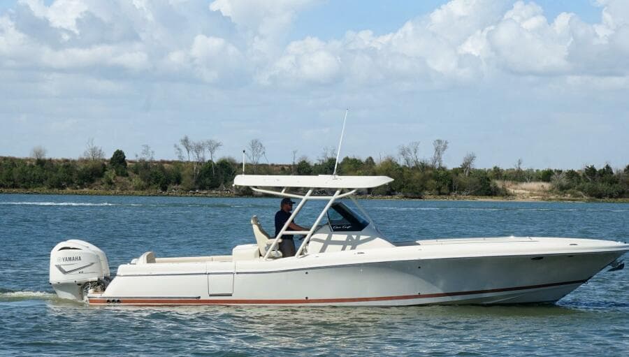 Chris-Craft 34- Catalina Grace- Profile