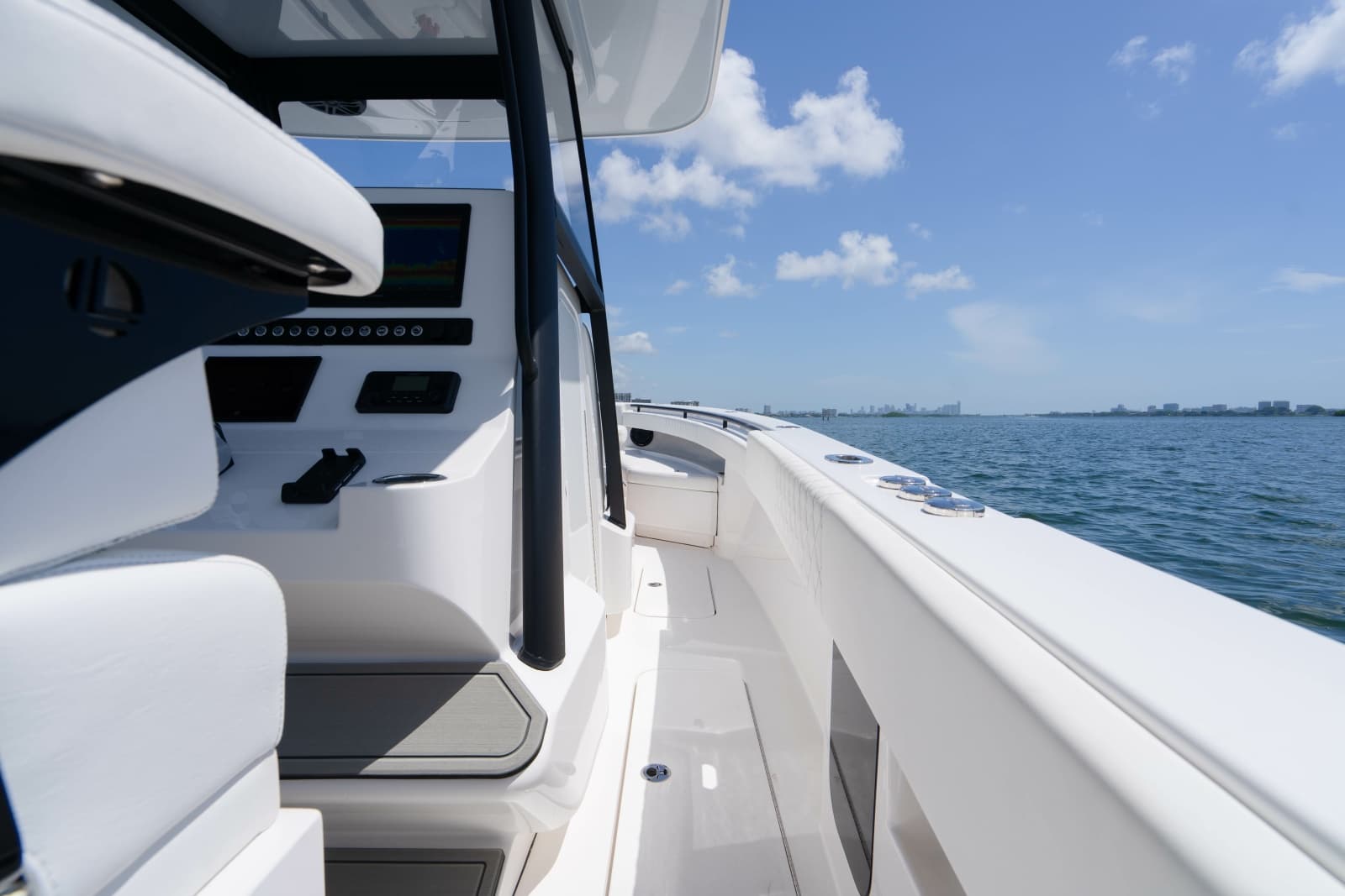 2027 Reef Runner 340 - Photo 59