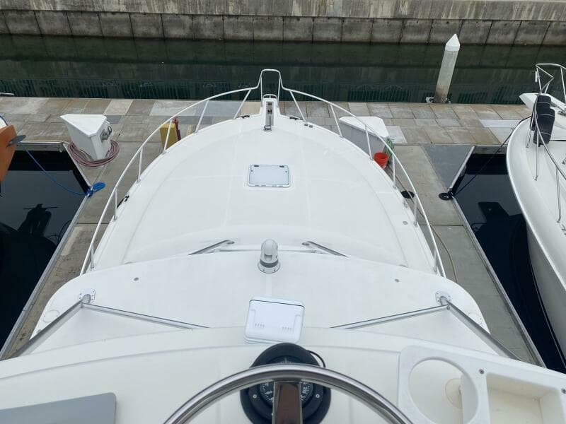 2006 Cabo 40 Express - BUZZ CATCHER