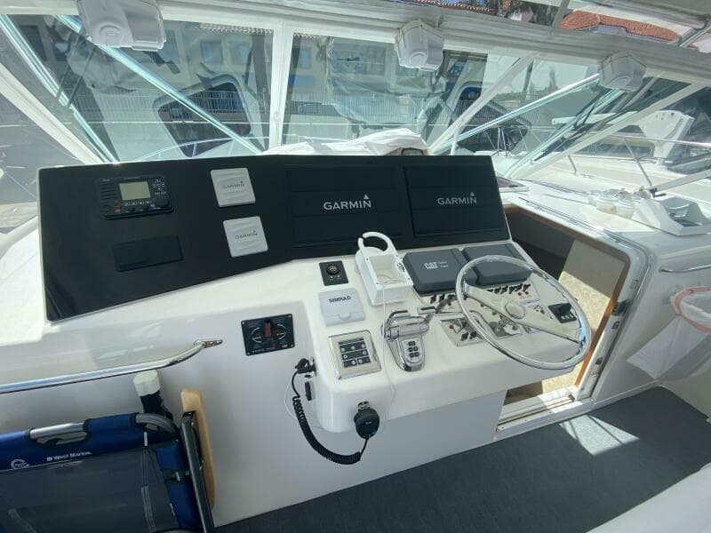 2006 Cabo 40 Express - BUZZ CATCHER