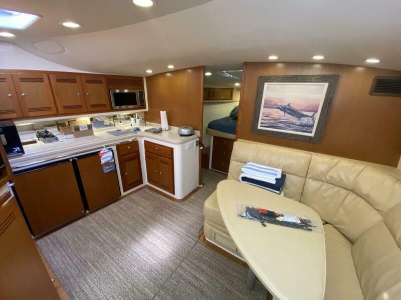 2006 Cabo 40 Express - BUZZ CATCHER