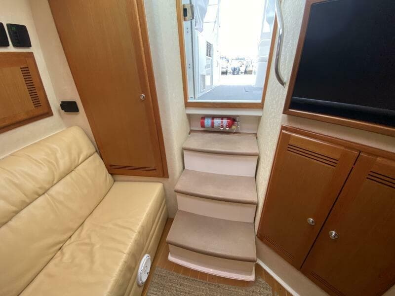 2006 Cabo 40 Express - BUZZ CATCHER