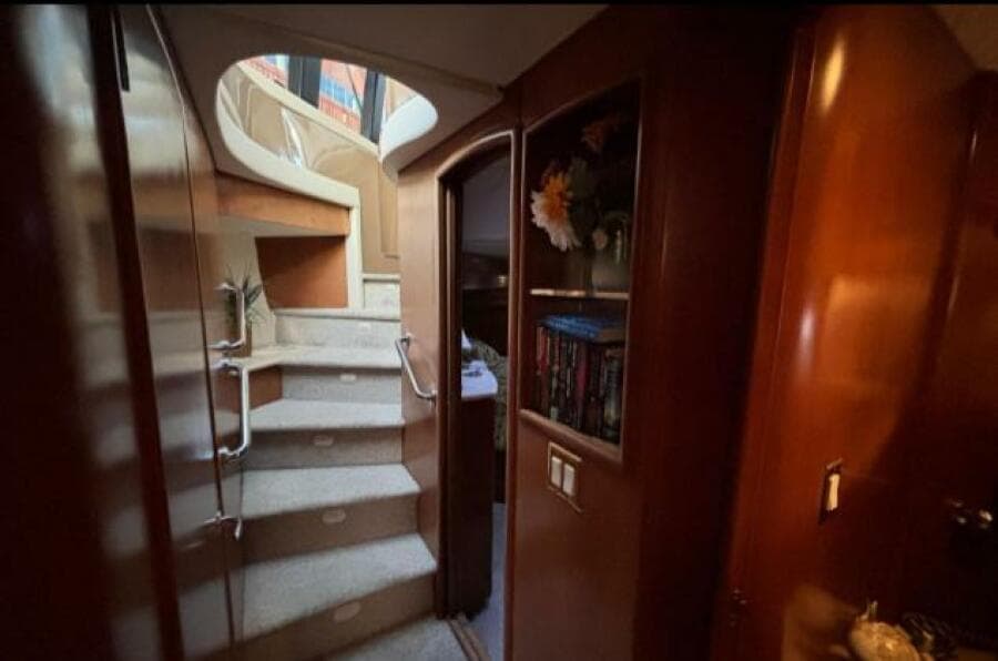 1998 Carver 530 Voyager