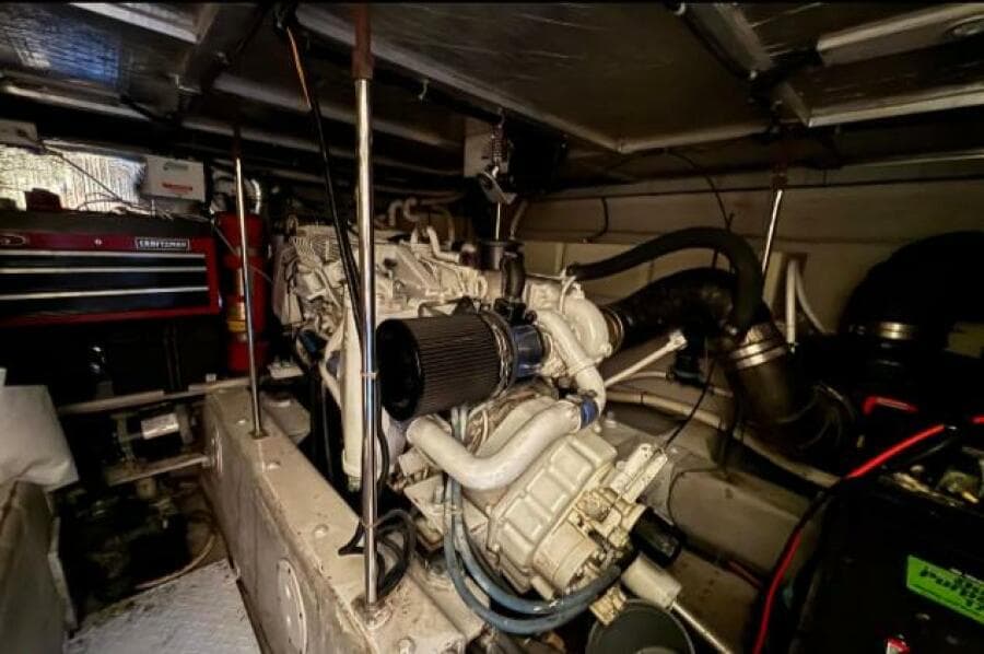 1998 Carver 530 Voyager