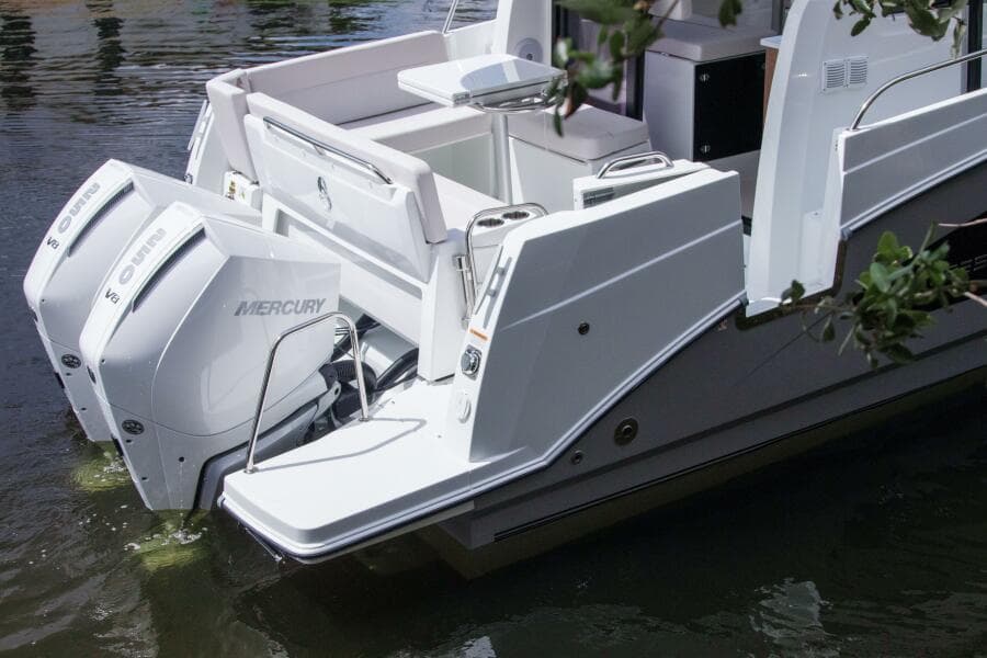 2026 Beneteau Antares 9