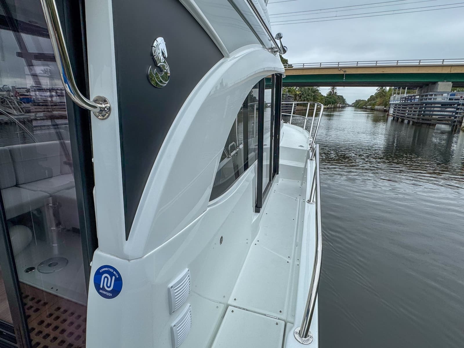 2026 Beneteau Antares 11