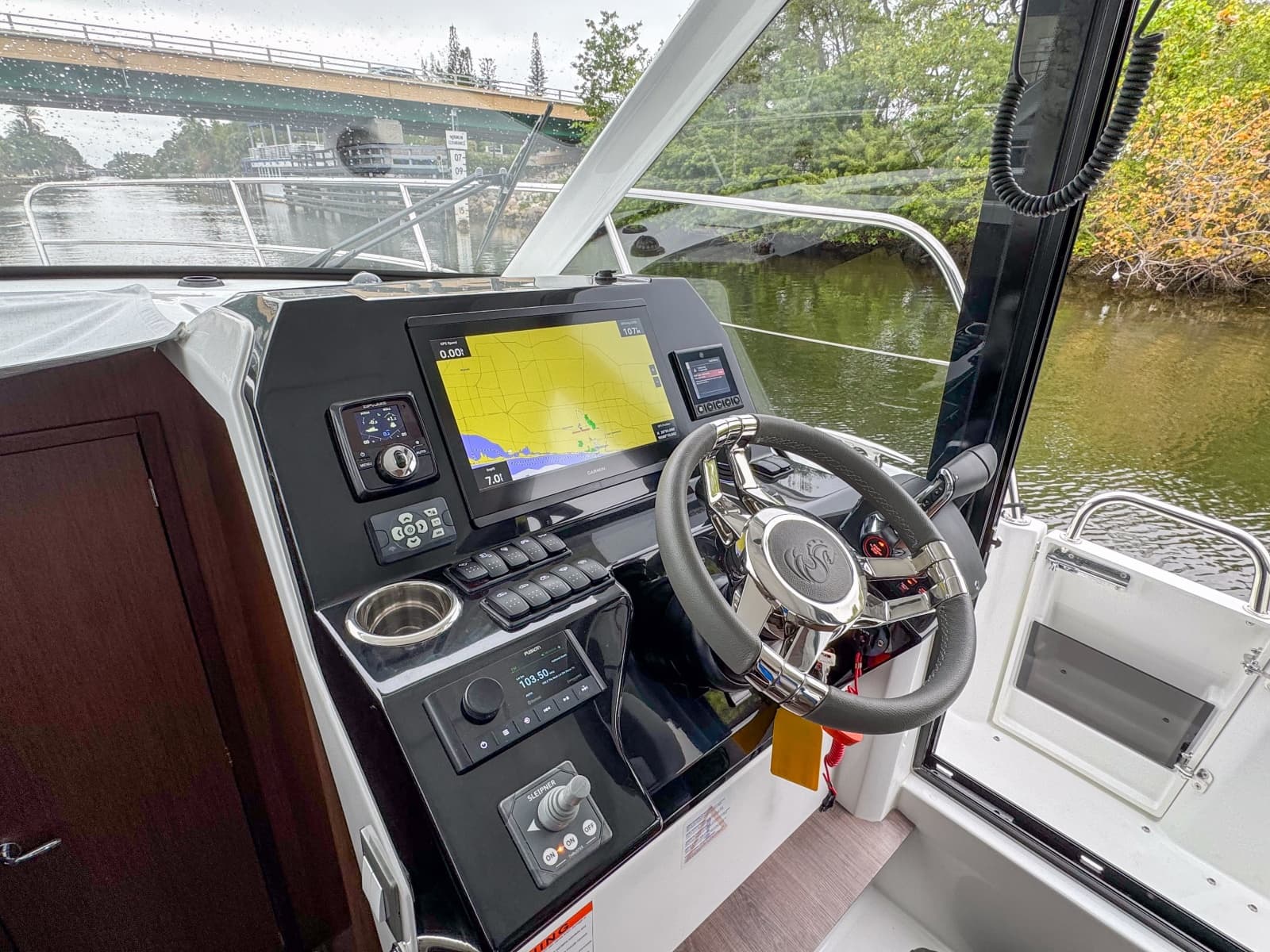 2026 Beneteau Antares 11