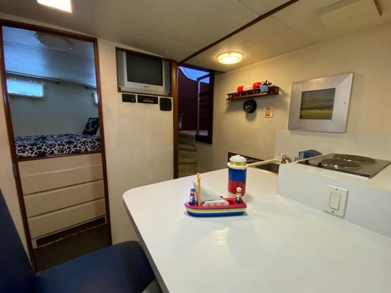 1988 Burger 80 Motor Yacht