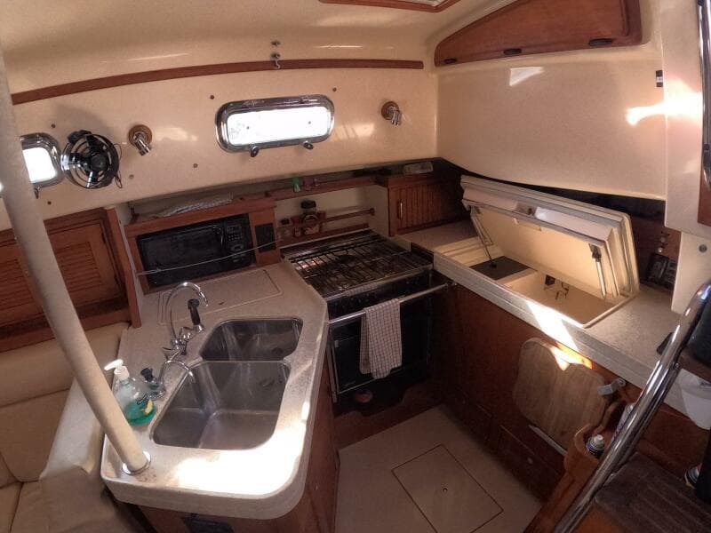 2005 Island Packet 370