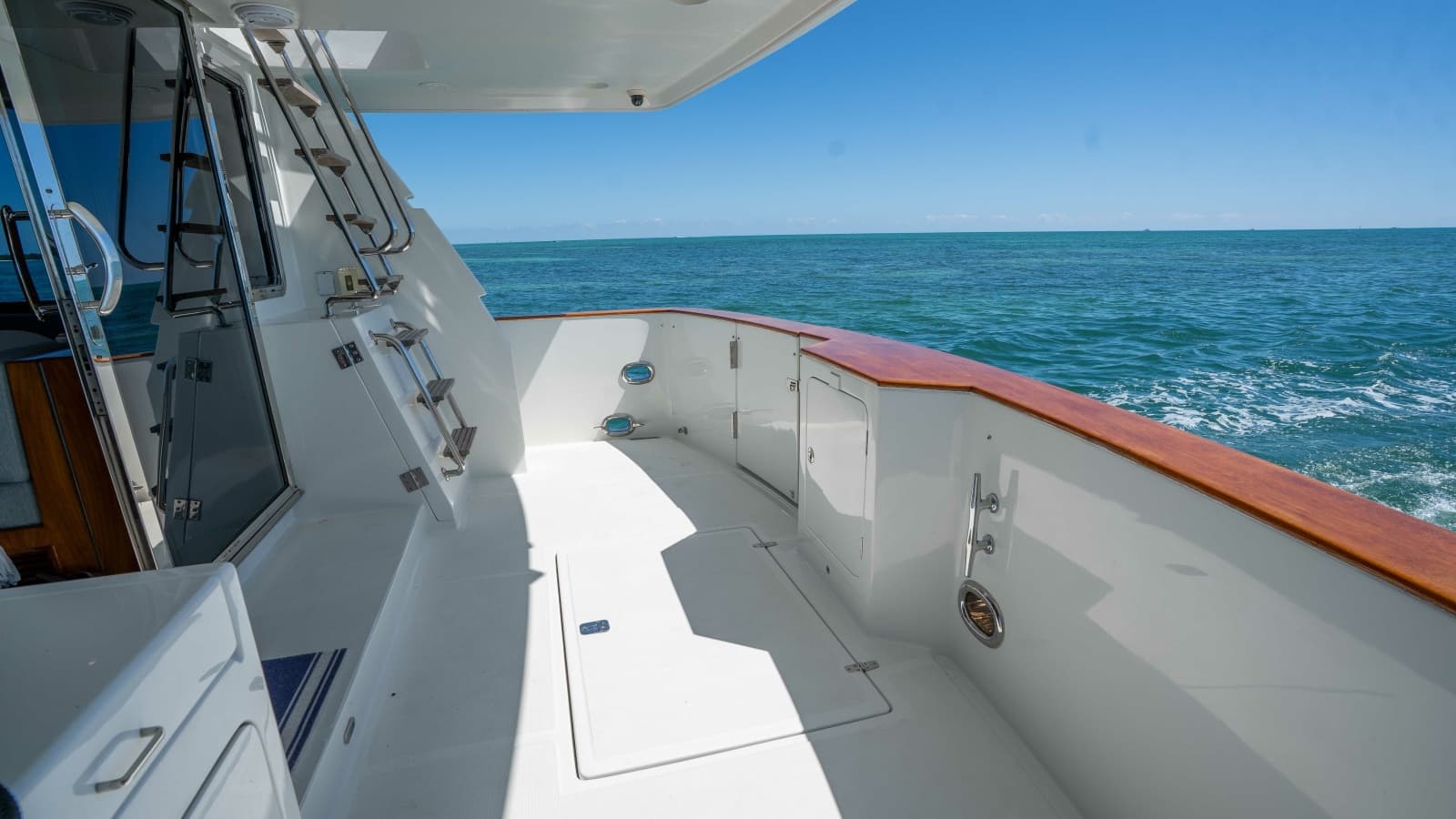 2001 Symbol 62 Pilothouse