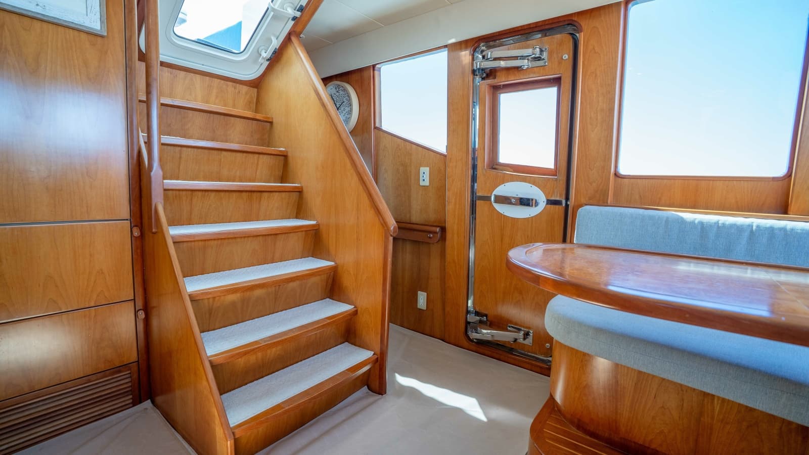 2001 Symbol 62 Pilothouse