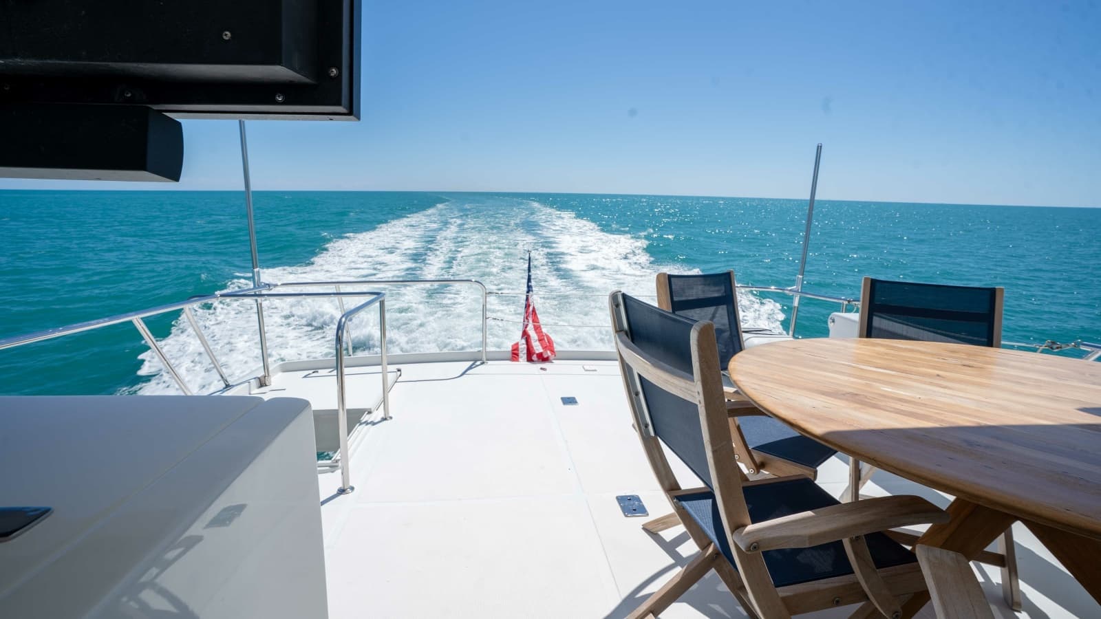 2001 Symbol 62 Pilothouse