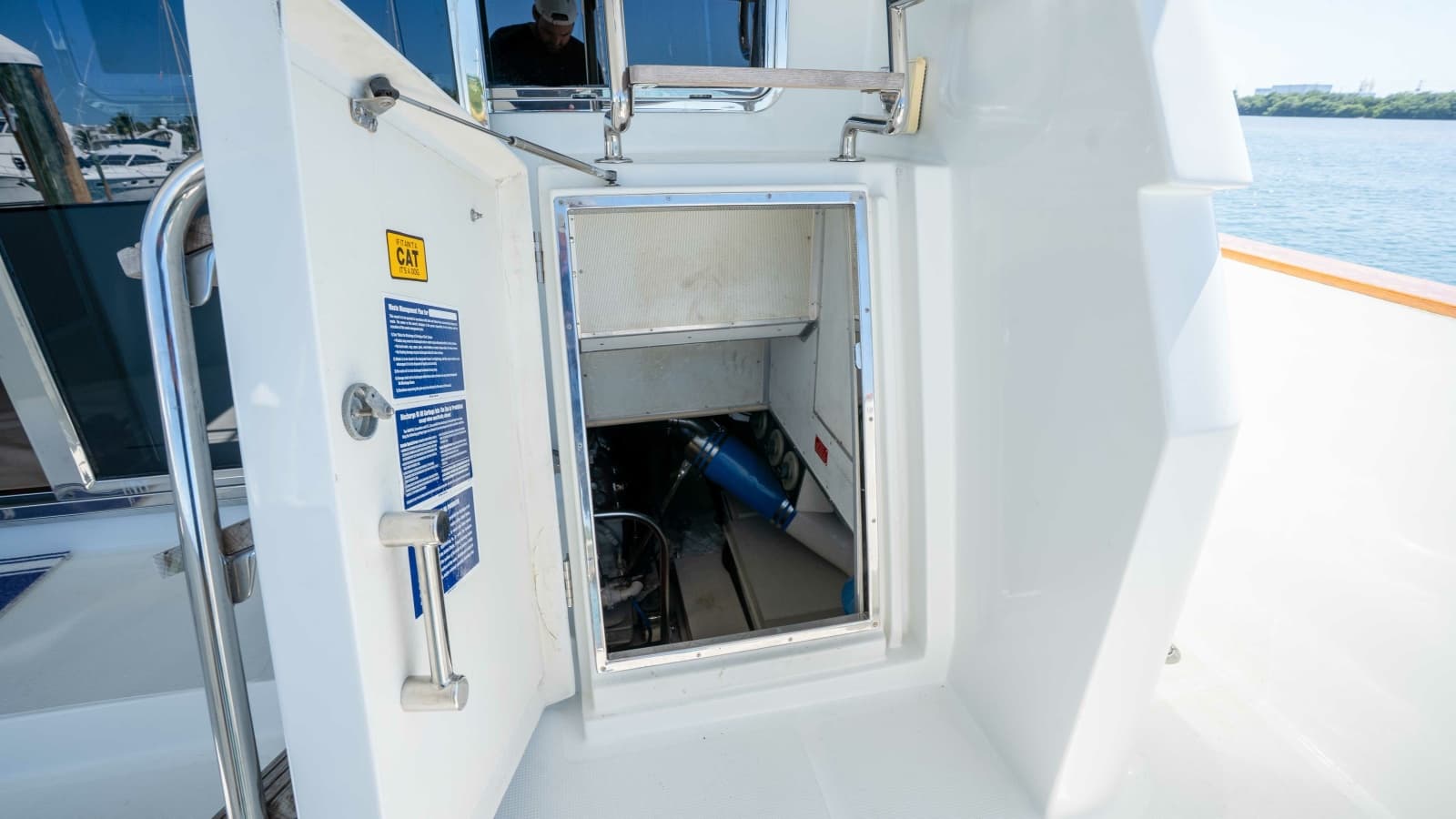 2001 Symbol 62 Pilothouse