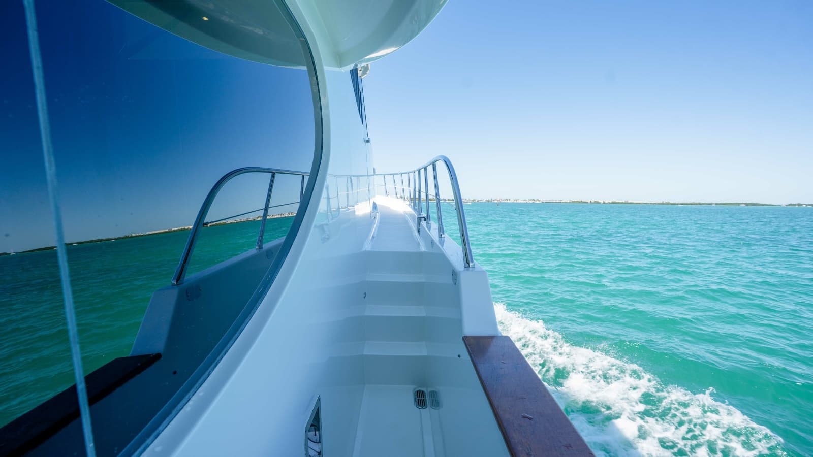 2001 Symbol 62 Pilothouse