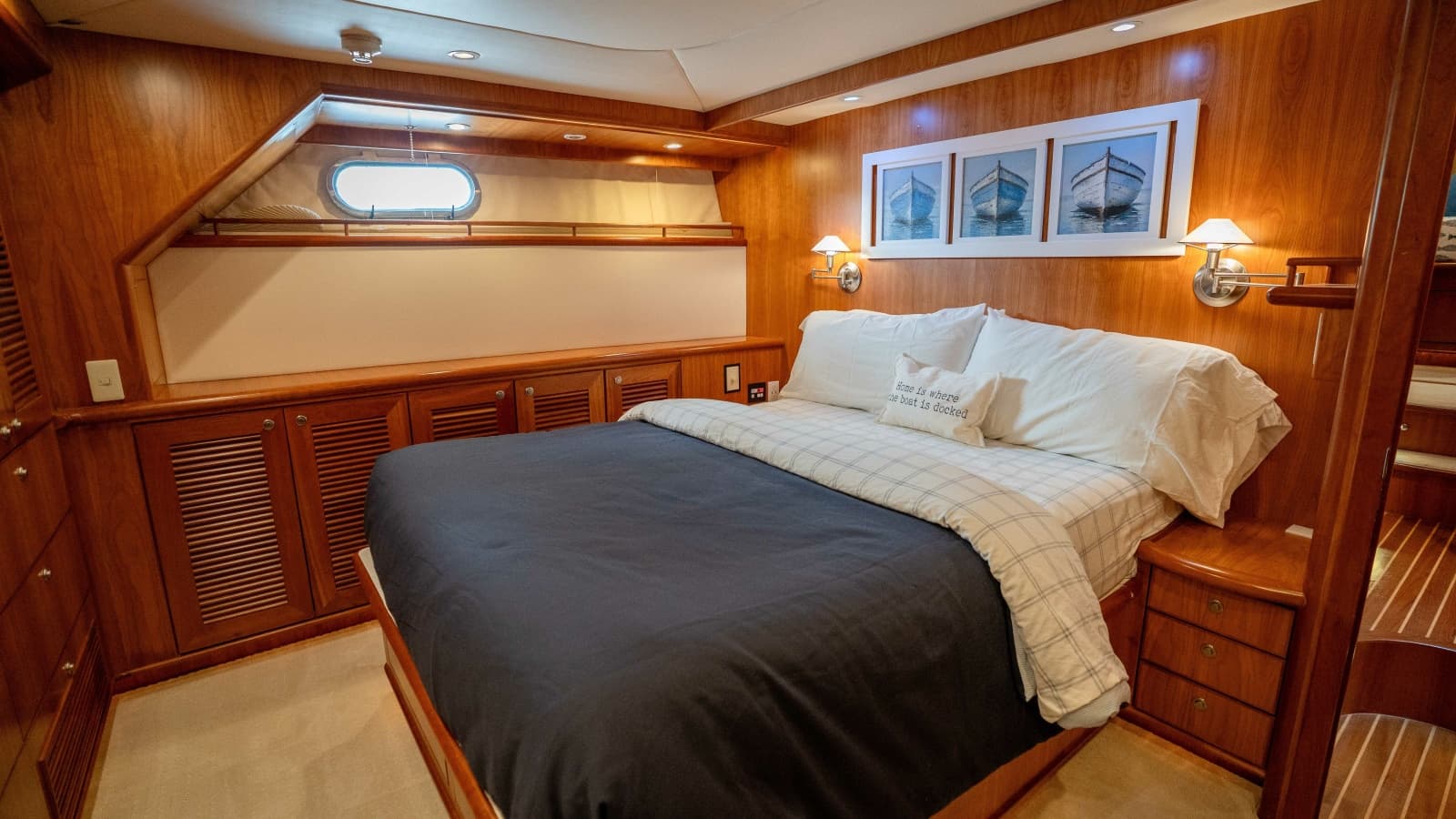 2001 Symbol 62 Pilothouse