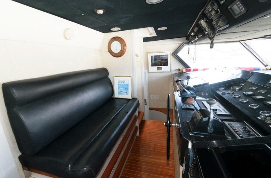1984 Broward Raised Pilothouse