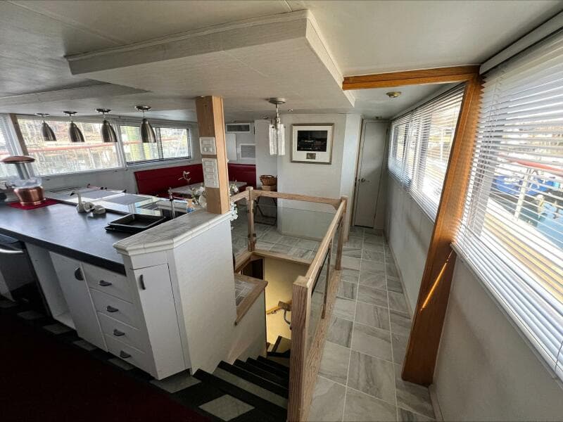 1984 Broward Raised Pilothouse