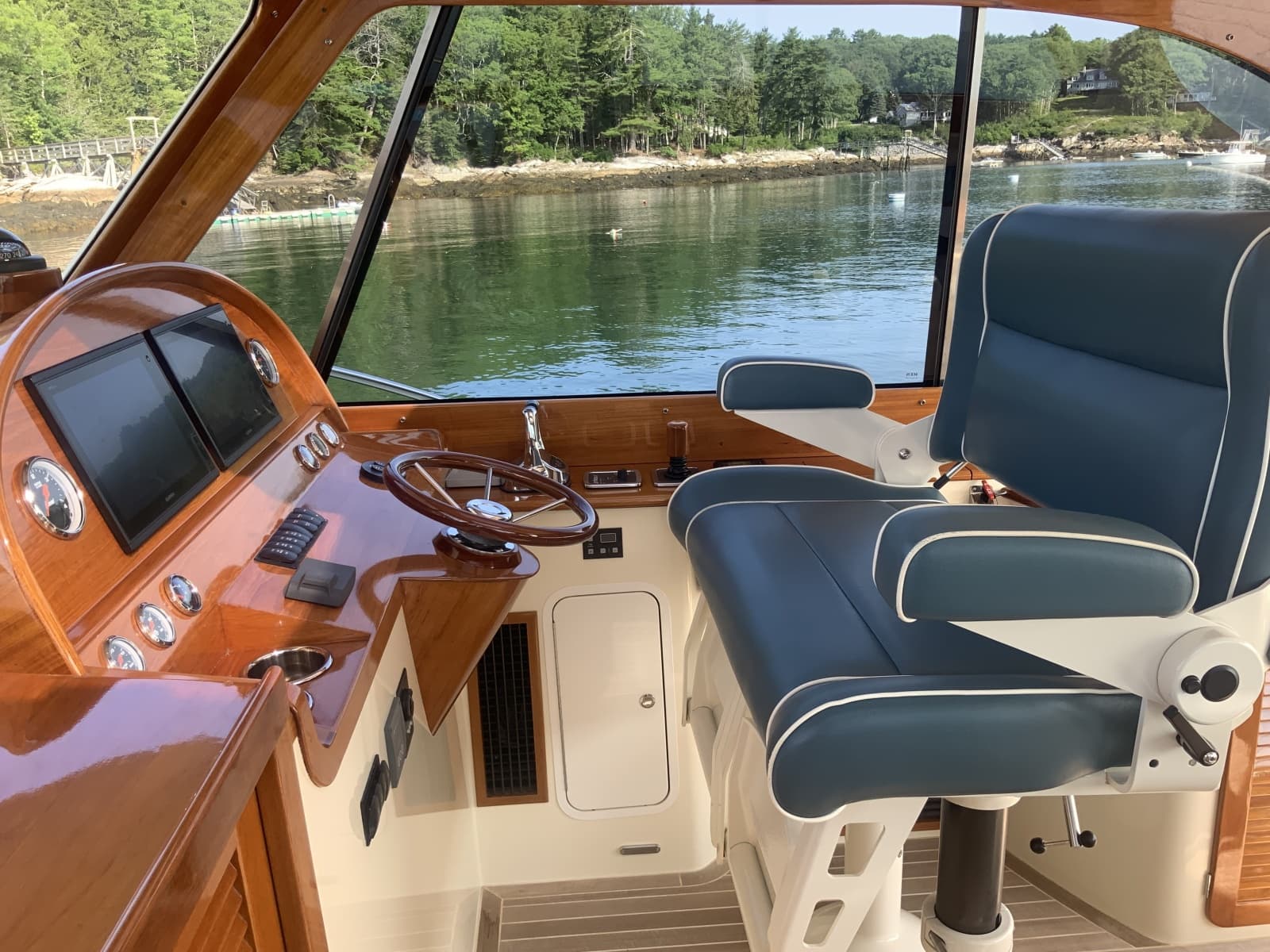 2019 Hinckley PB40 - Photo 5