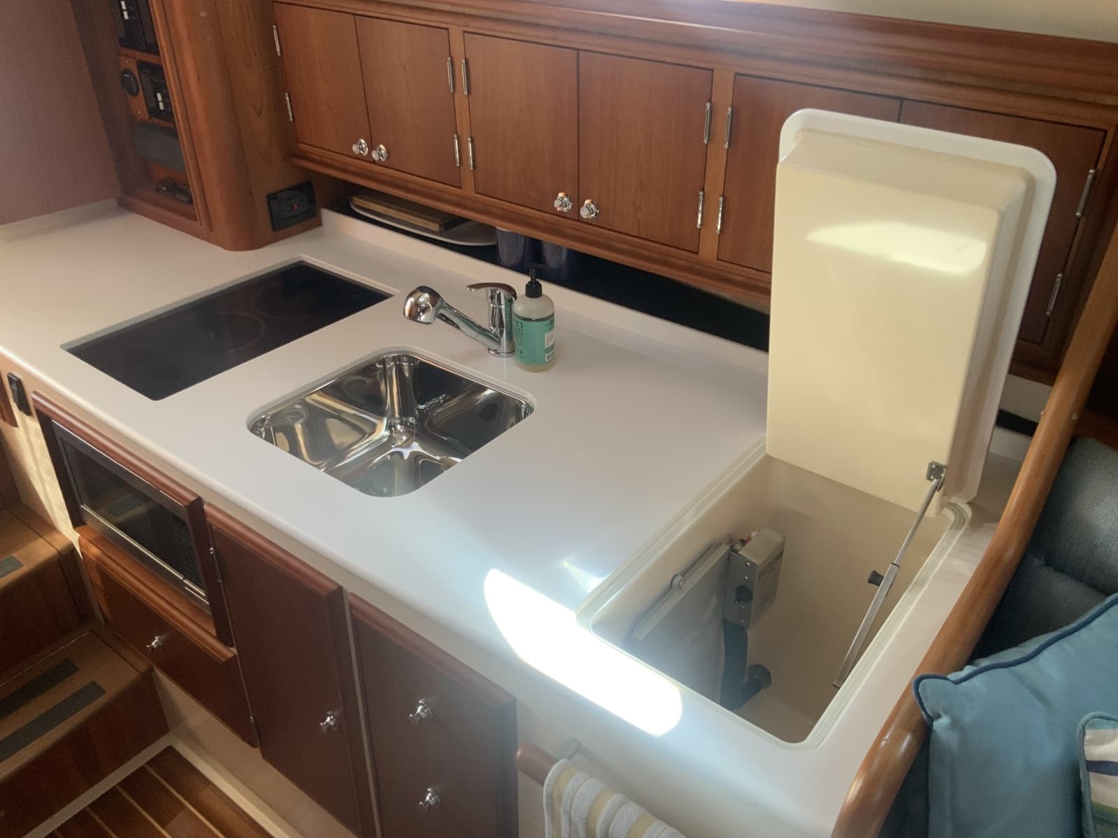 2019 Hinckley PB40 - Photo 11