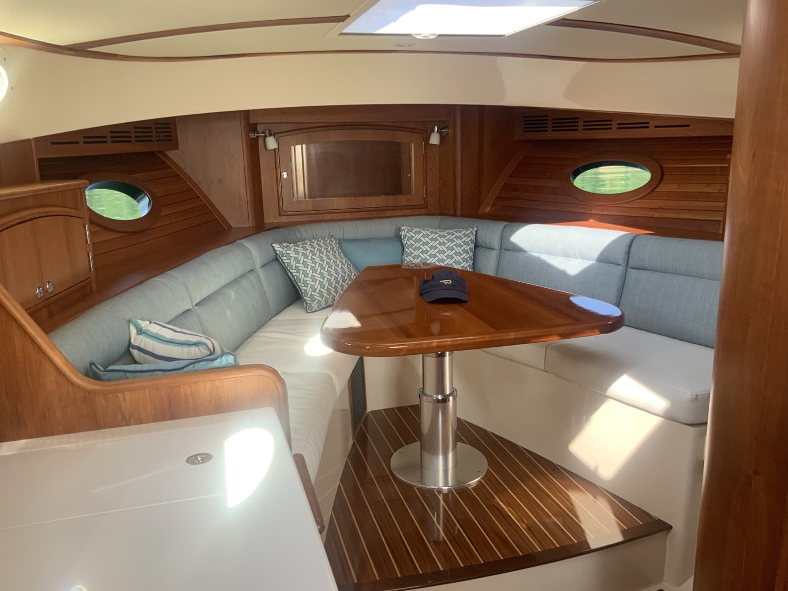 2019 Hinckley PB40 - Photo 9