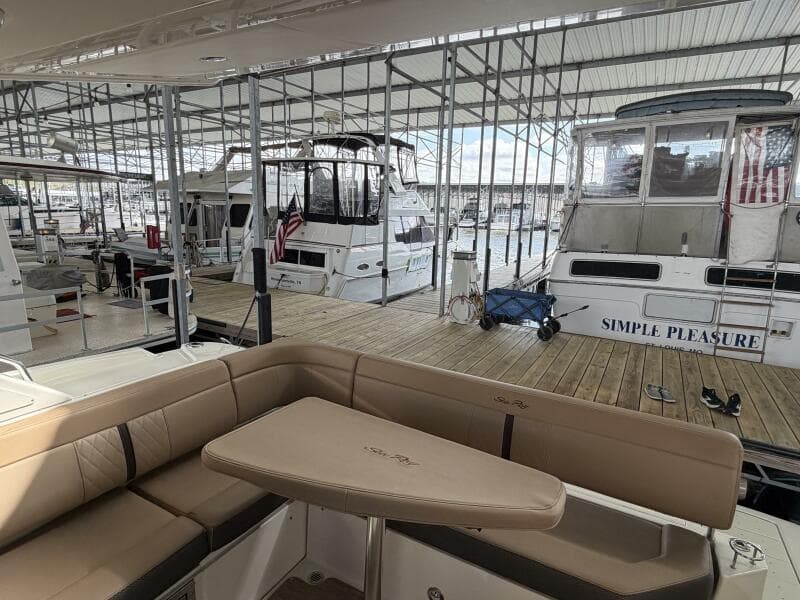 2017 Sea Ray 400 Sundancer