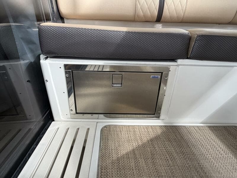 2017 Sea Ray 400 Sundancer