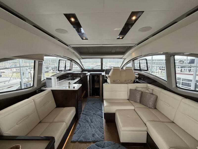 2017 Sea Ray 400 Sundancer