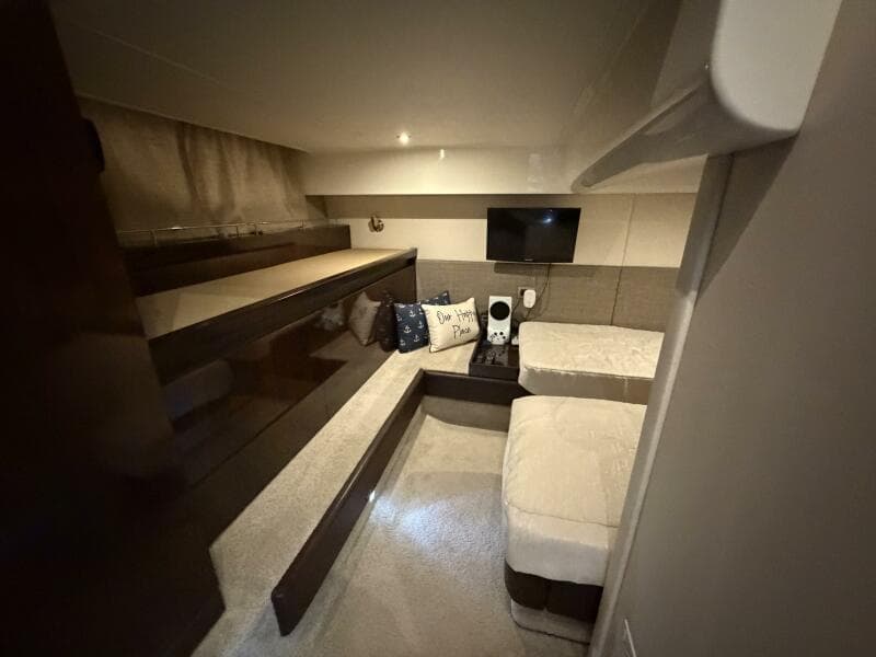 2017 Sea Ray 400 Sundancer