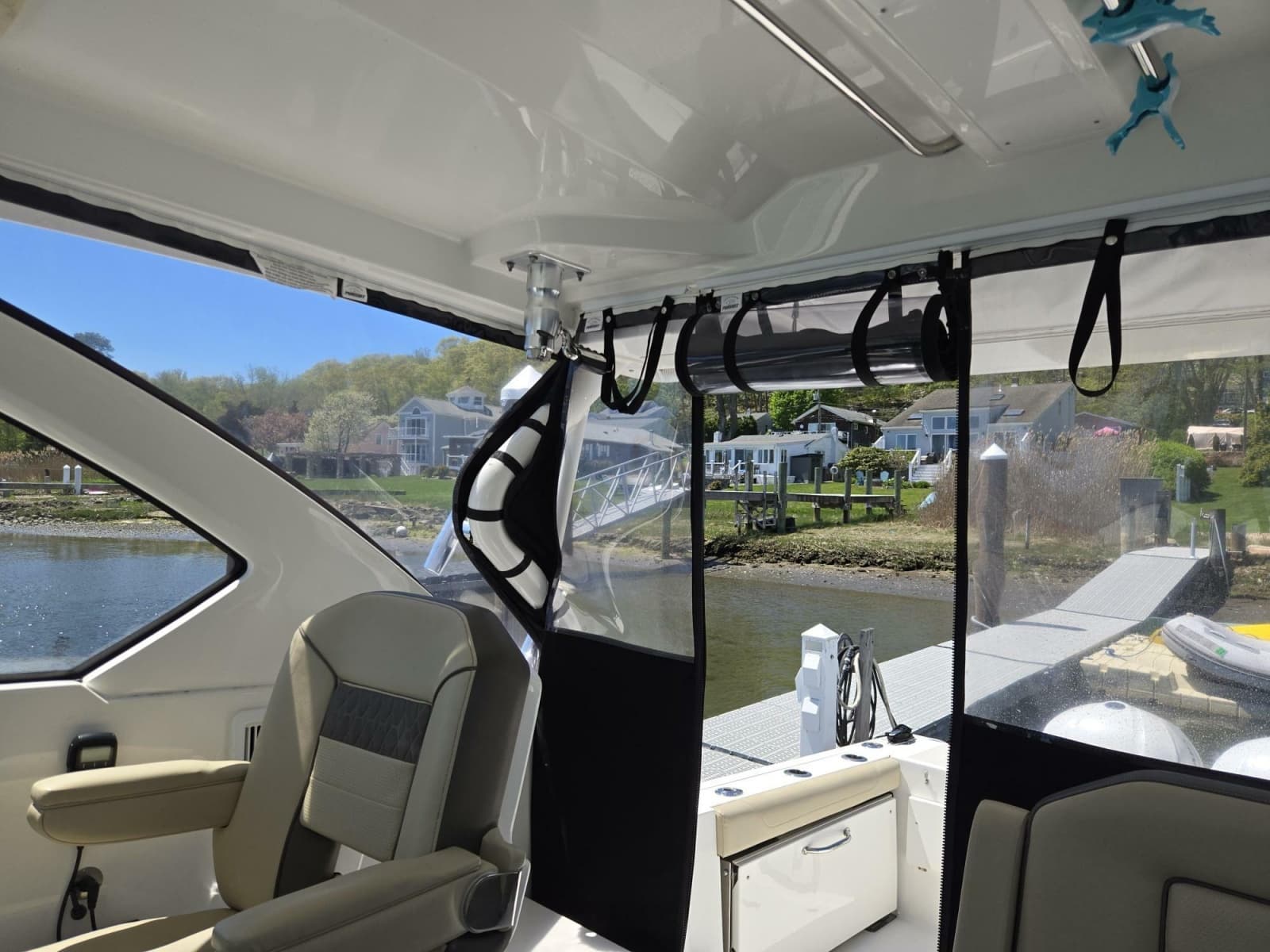 2019 Pursuit 355 Offshore - Photo 38