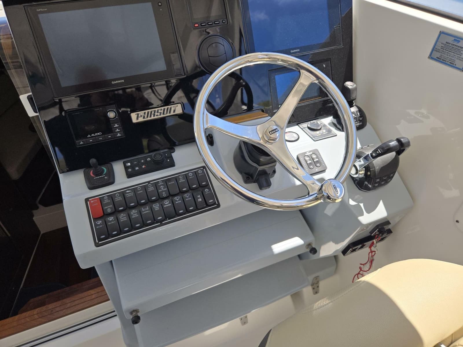 2019 Pursuit 355 Offshore - Photo 36