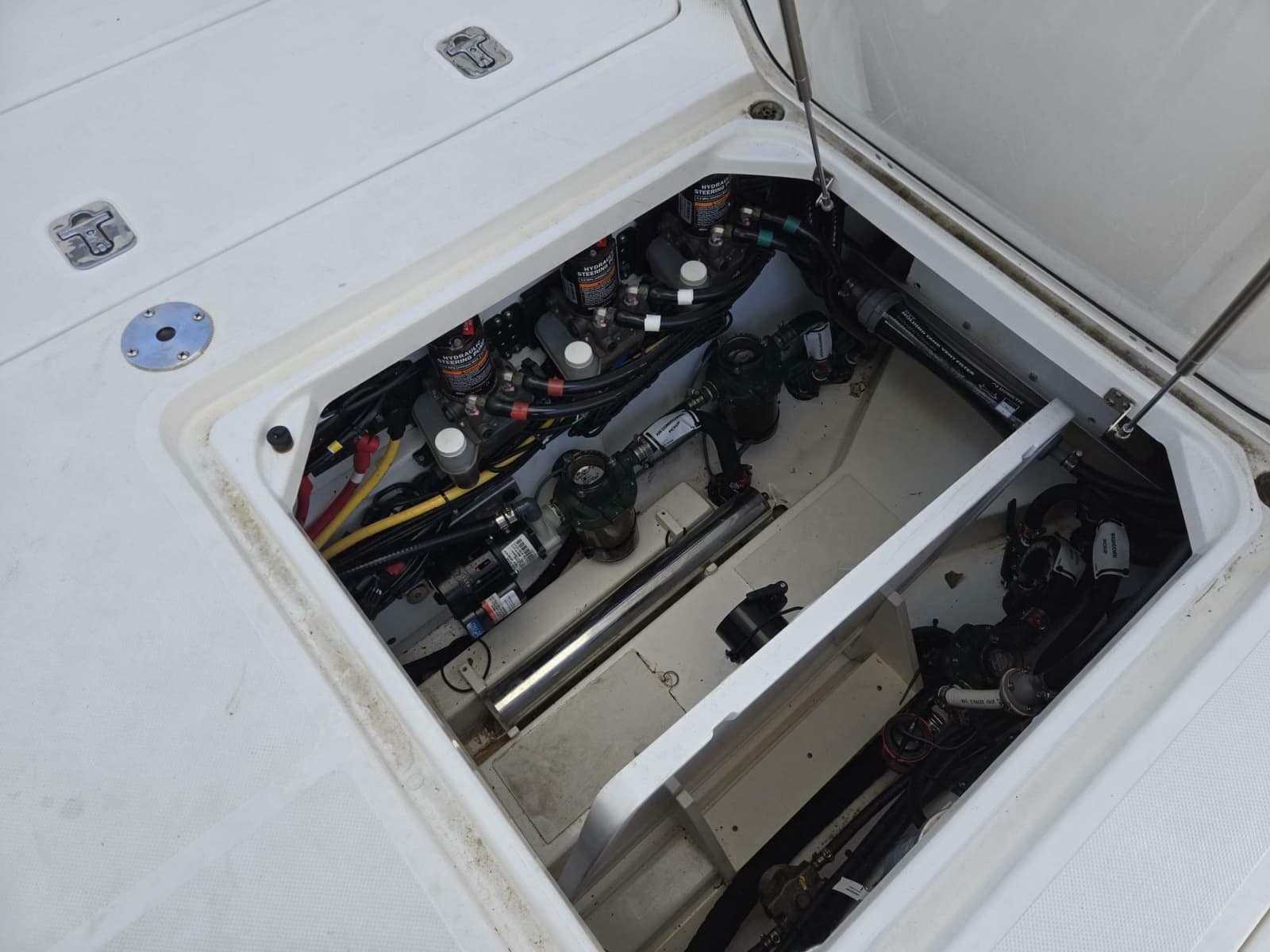 2019 Pursuit 355 Offshore - Photo 30