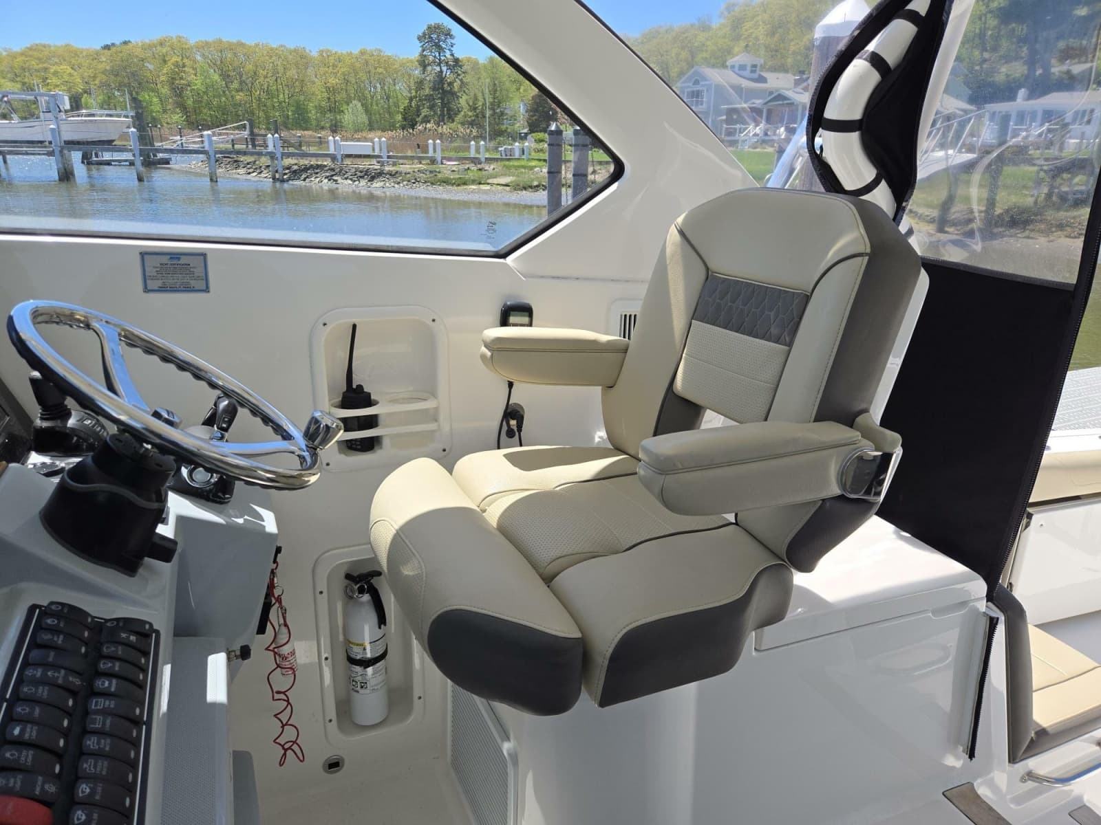 2019 Pursuit 355 Offshore - Photo 37