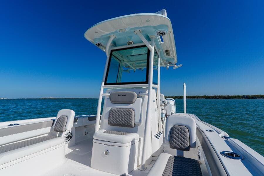 2022 Caymas 28 HB