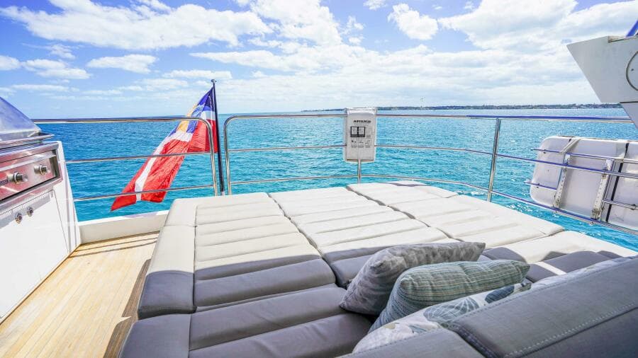 2016 Sunseeker 75 Yacht