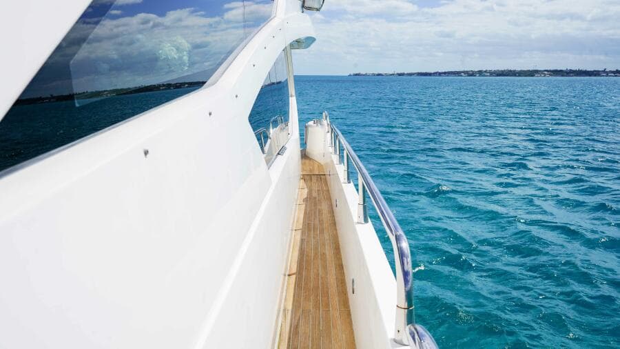 2016 Sunseeker 75 Yacht